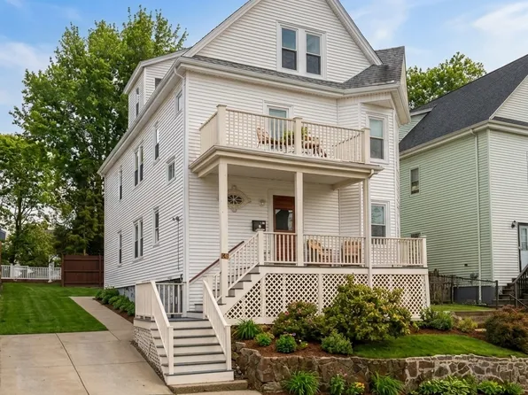 15 Acorn St APT 1, Malden, MA 02148