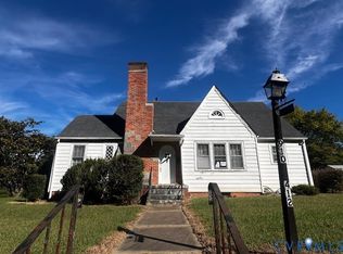 412 3rd Ave, Farmville, VA 23901