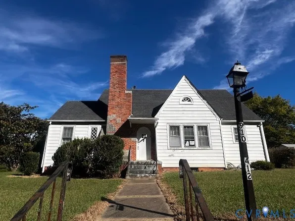 412 3rd Ave, Farmville, VA 23901