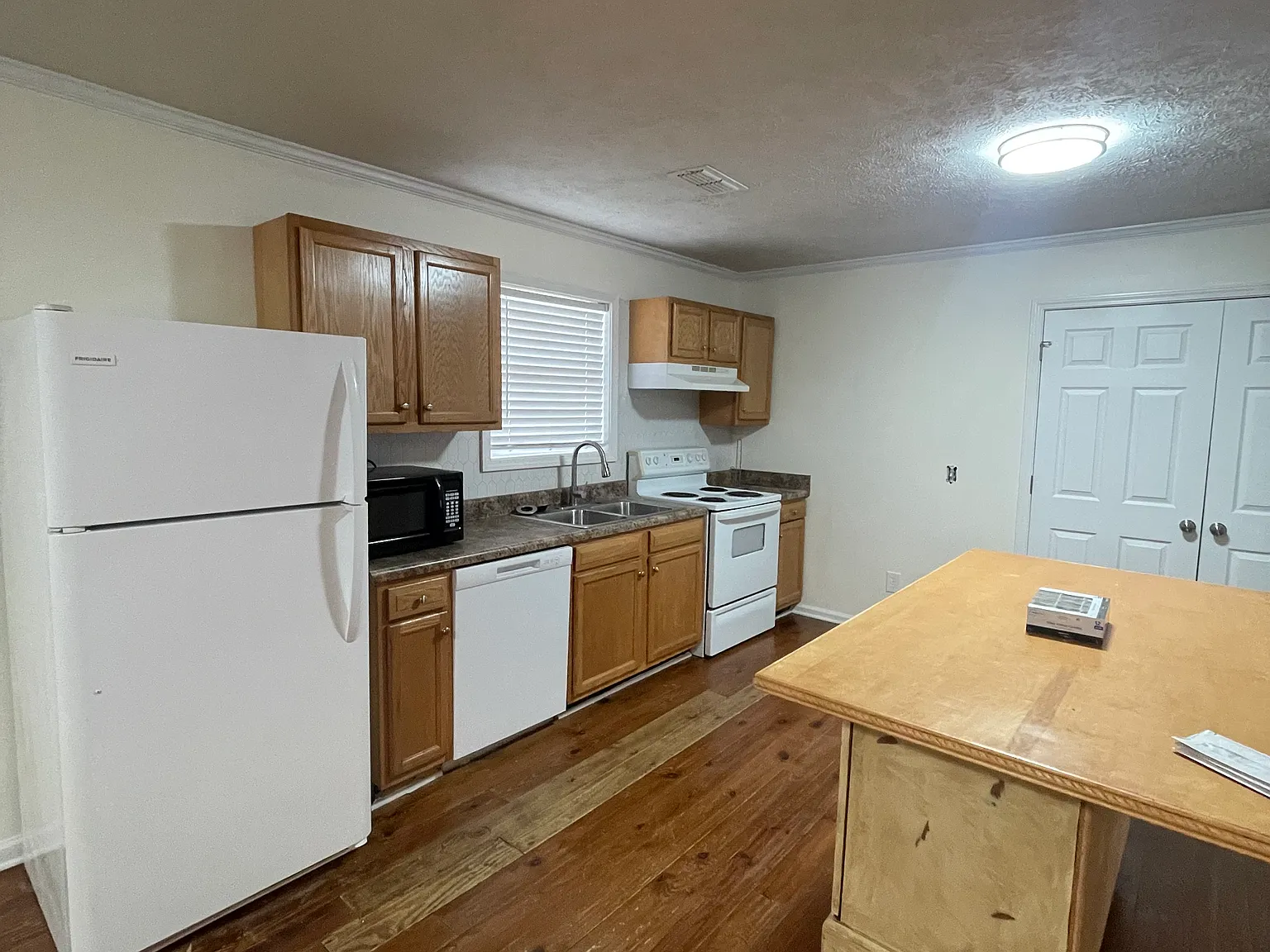4177 Chapel Hill Rd — Photo 4