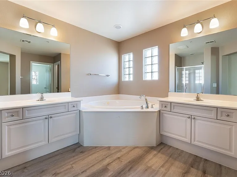 7564 Cultural Ct — Photo 23