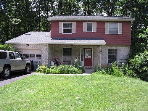 1st image of 225 Bellvue Cir