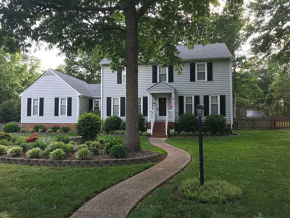 1st image of 10100 Heritage Ln