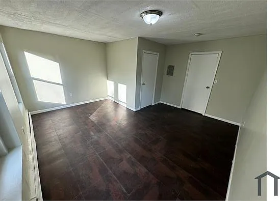 38 S 12th St #3 — Photo 4