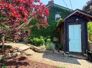 1002 Ontario St, Cobourg, ON K9A3C7