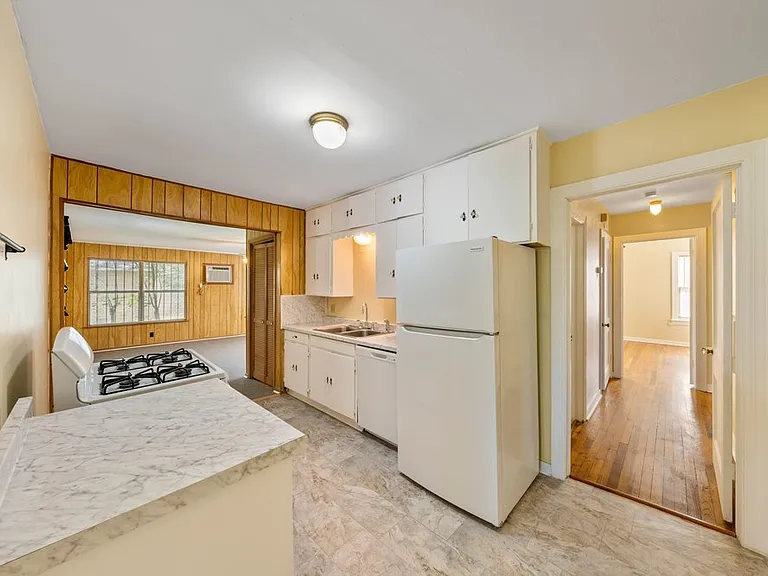 229 Alexander Hamilton Dr — Photo 9
