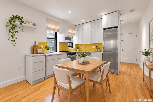 Kitchen, photo 1