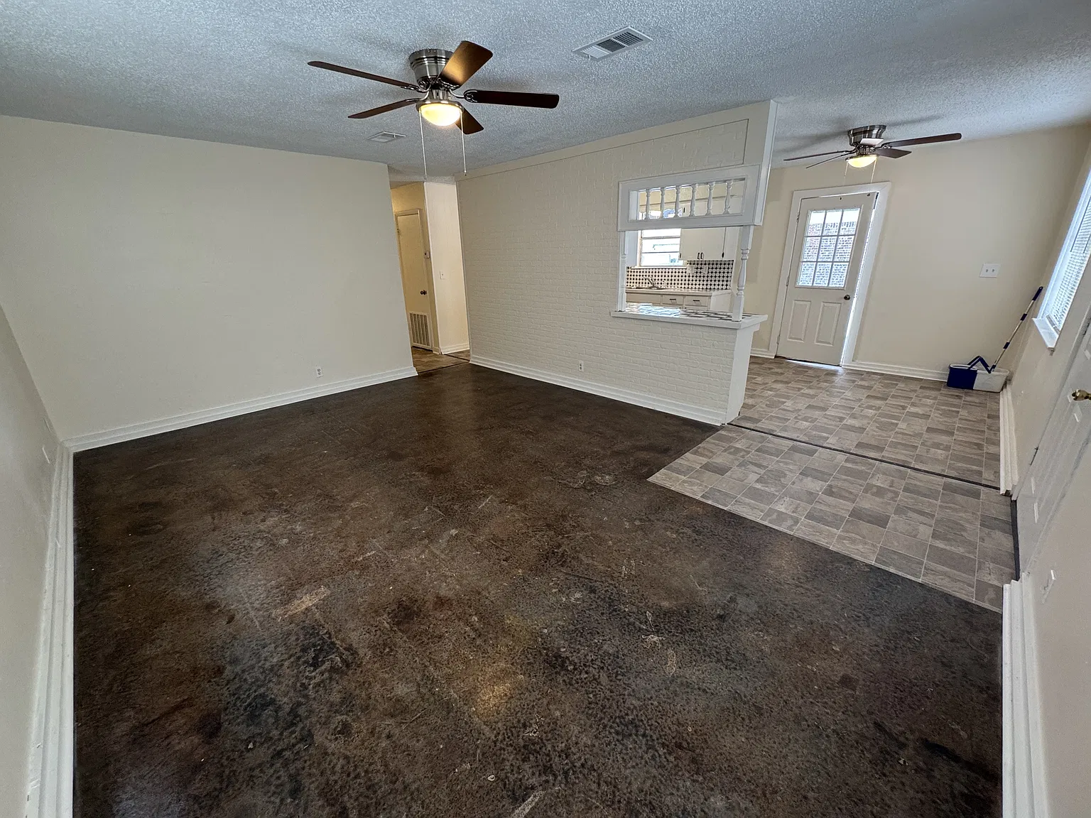 106 Joy Drive - 1 — Photo 4