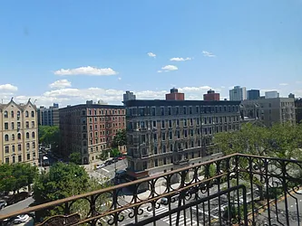 Rented by New York Residence