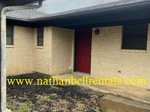 2nd image of 3764 Clarksville St