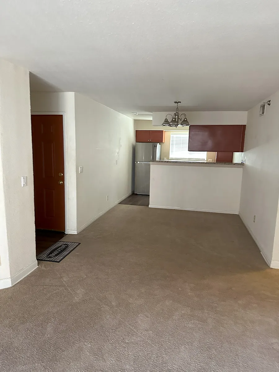 Building Photo - 2750 S Durango Dr #2114