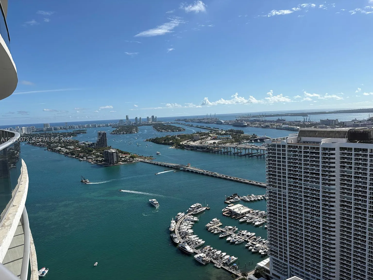 Aria On The Bay Condo — Photo 4