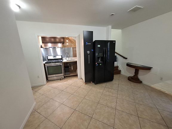5th image of 103 Jefferson Ave #G