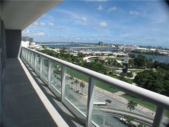 2nd image of 50 Biscayne Blvd APT 1406