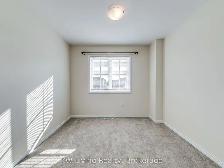 17 Allcroft Ct #UPPER — Photo 19