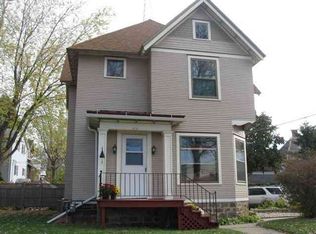614 Ash St, Baraboo, WI 53913