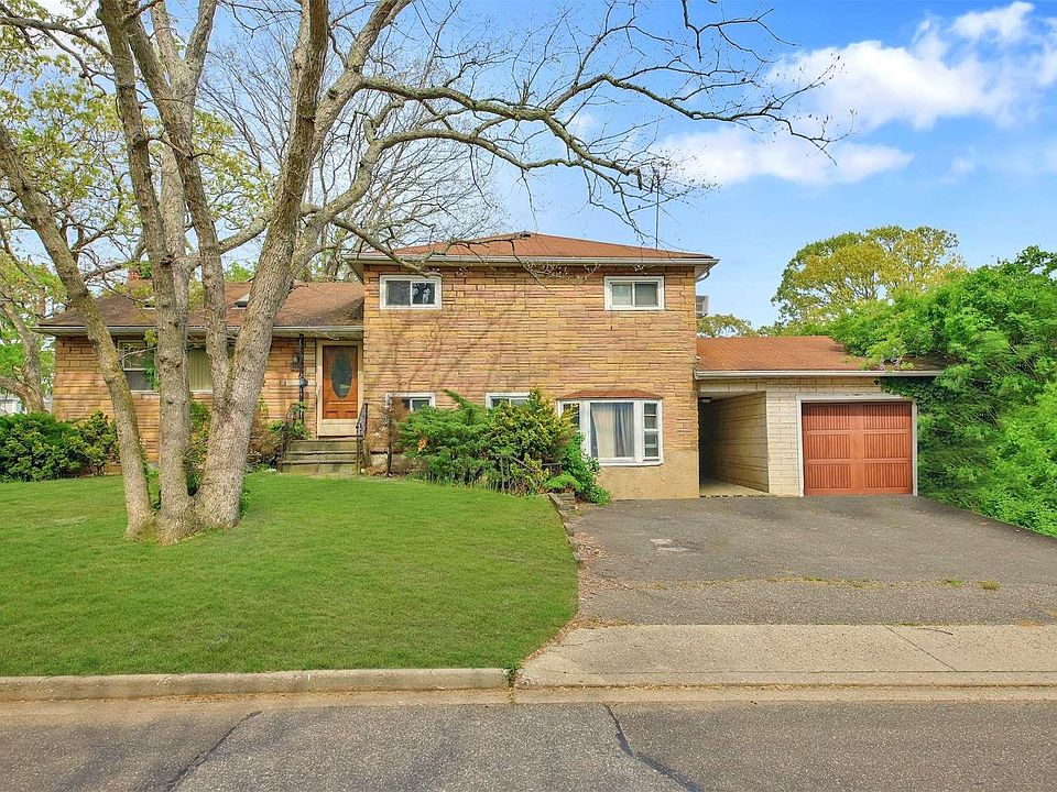 1st image of 114 West Drive