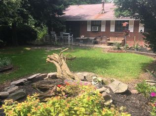 6894 Laurel Lake Rd, Brackney, PA 18812