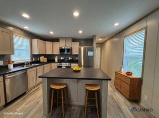 40 Bluebird Hill Dr #372, Lake Orion, MI 48359