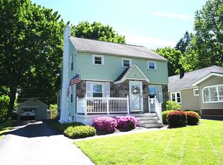 97 Lyndale Dr, Rochester, NY 14624