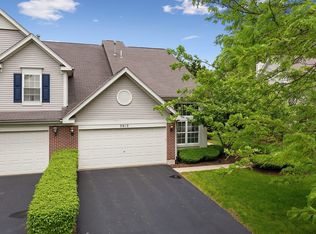 3015 Serenity Ln, Naperville, IL 60564
