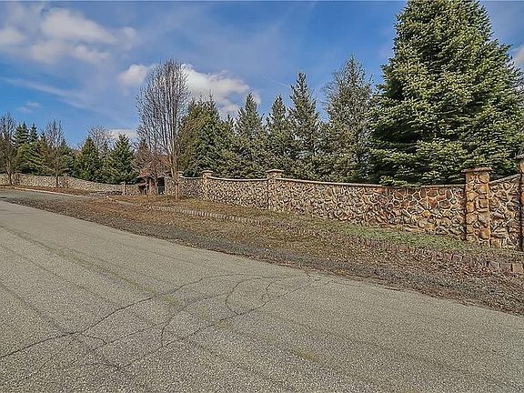 4th image of 34 Lakeview Dr