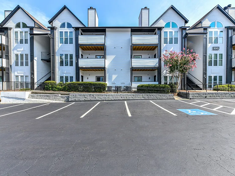 Avana Dunwoody — Photo 22