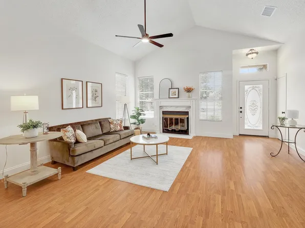 2012 Castle View Dr, Austin, TX 78728