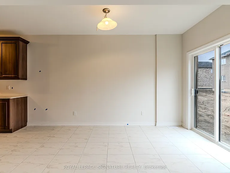 56 Baker St — Photo 9