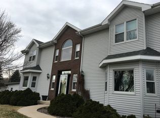 W11004 Bayview Dr, Lodi, WI 53555