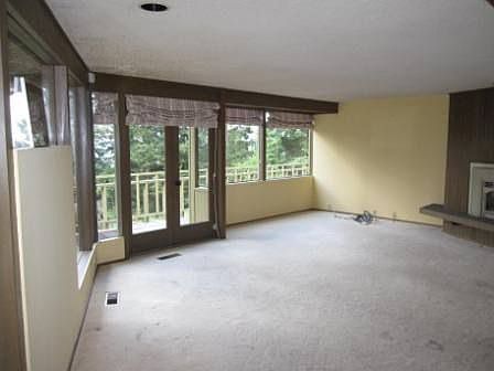 5th image of 8912 181st Ave E