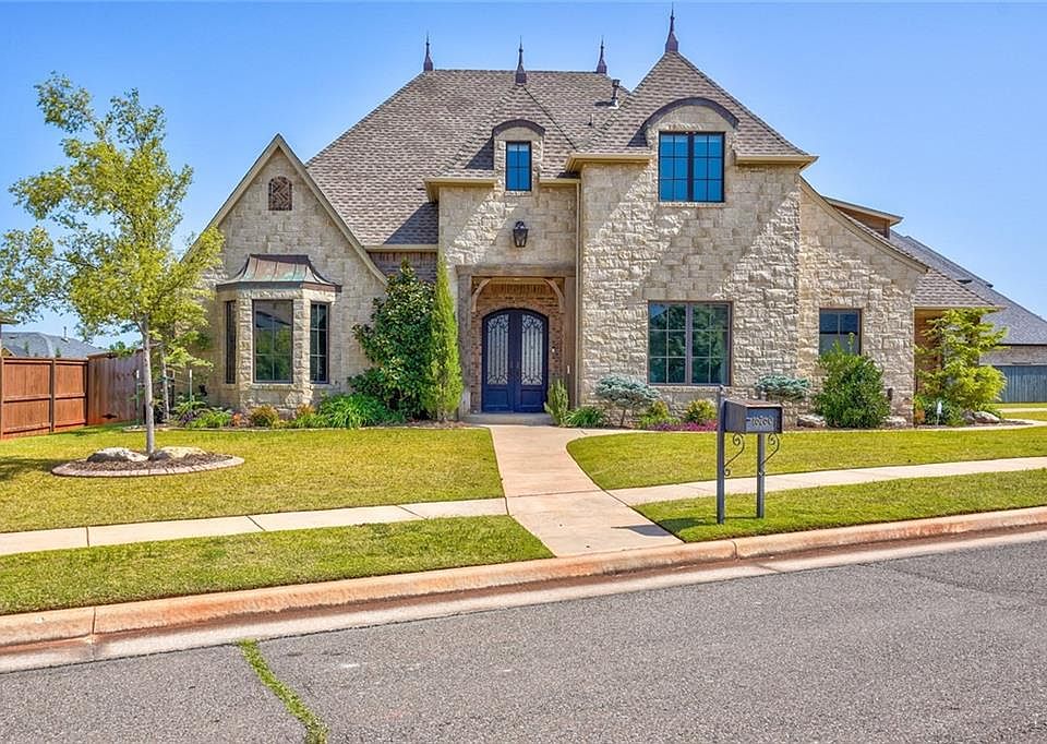 1st image of 16760 Little Leaf Ct