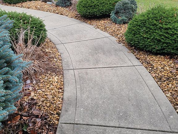 4th image of 3811 Brogan Ct