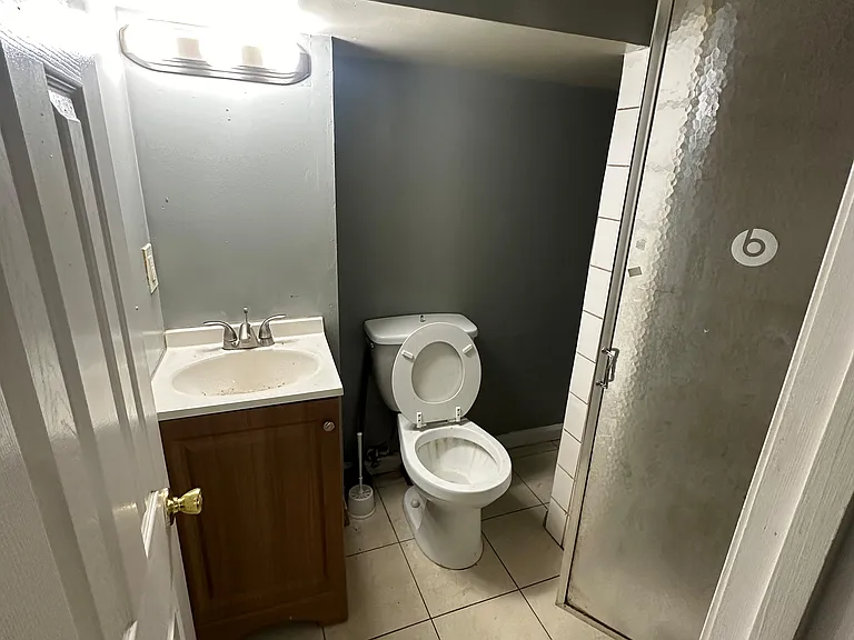 1816 Braddish Ave — Photo 6