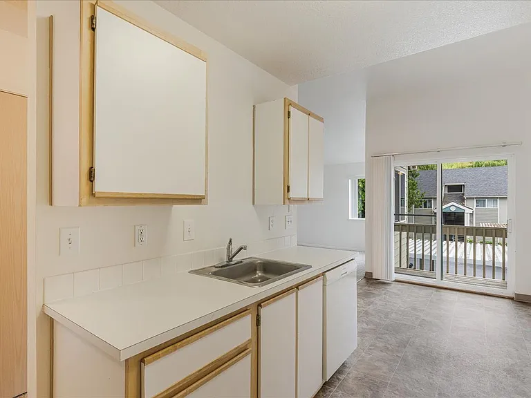 Cedar Grove Apartments — Photo 12