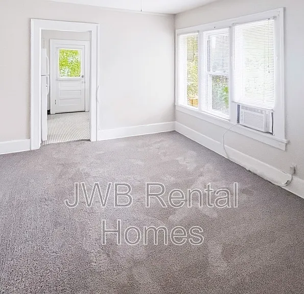 2022 Dellwood Ave #4 — Photo 10