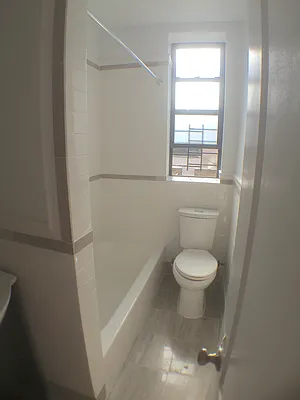 Rented by Newcastle Realty Services | media 75