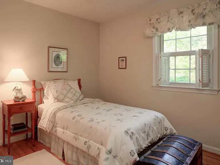 3124 Barnard Ct — Photo 15