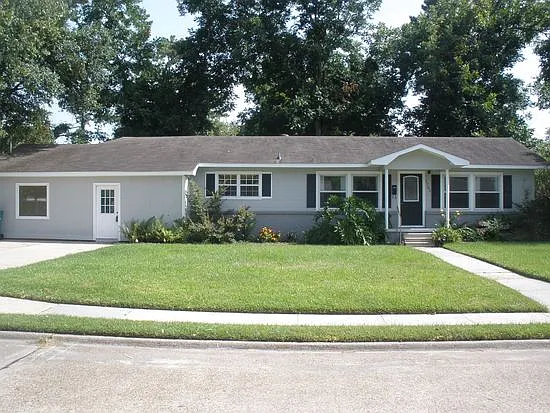 1709 Gandy - 1 — Photo 3