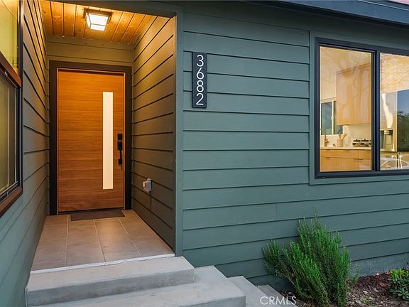 4th image of 3682 Buckingham Rd