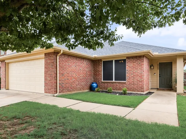 4848 Trail Hollow Dr, Fort Worth, TX 76244