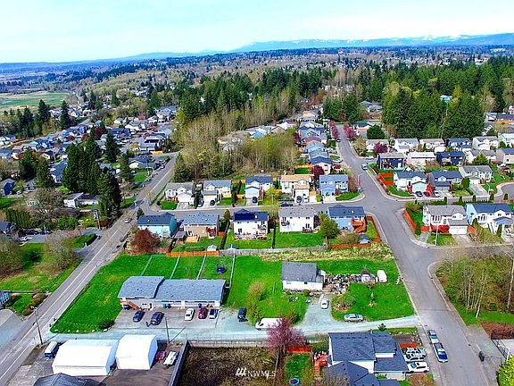 4th image of 531 83rd Avenue SE