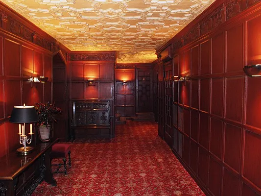 Sold by Sotheby's International Realty | media 6