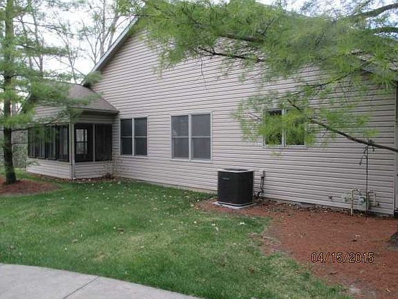 3rd image of 2691 Pine Shore Dr