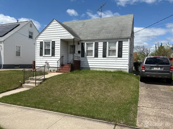 141 Irvington Pl, Hamilton, NJ 08610