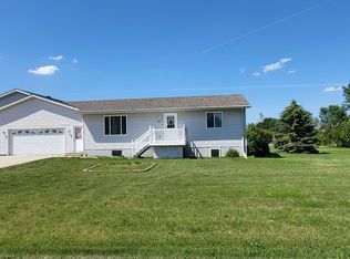 400 W 5th St, White, SD 57276