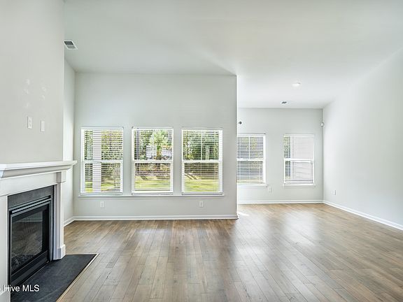 4th image of 7956 N Balfour Drive NW