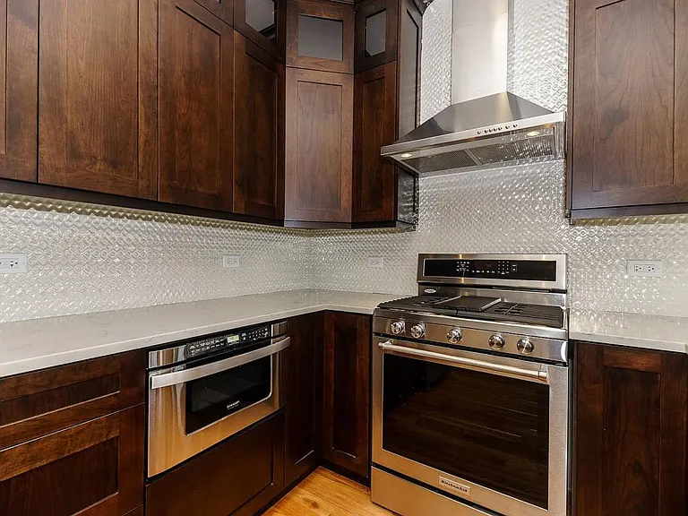 2836 N Kedzie Ave #2 — Photo 10
