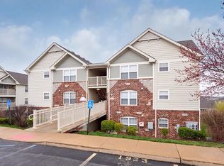 1913 Piedmont Cir, Saint Peters, MO 63304