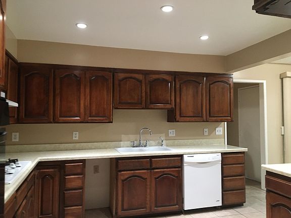 2nd image of 1116 N Soldano Dr